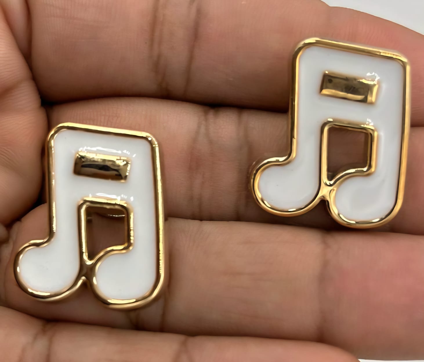 PIN PRA CROCS LETRA MUSICAL  20mm par